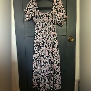 Floral Smocked Puff Sleeve Midi Dress Size Medium Fit & Flare